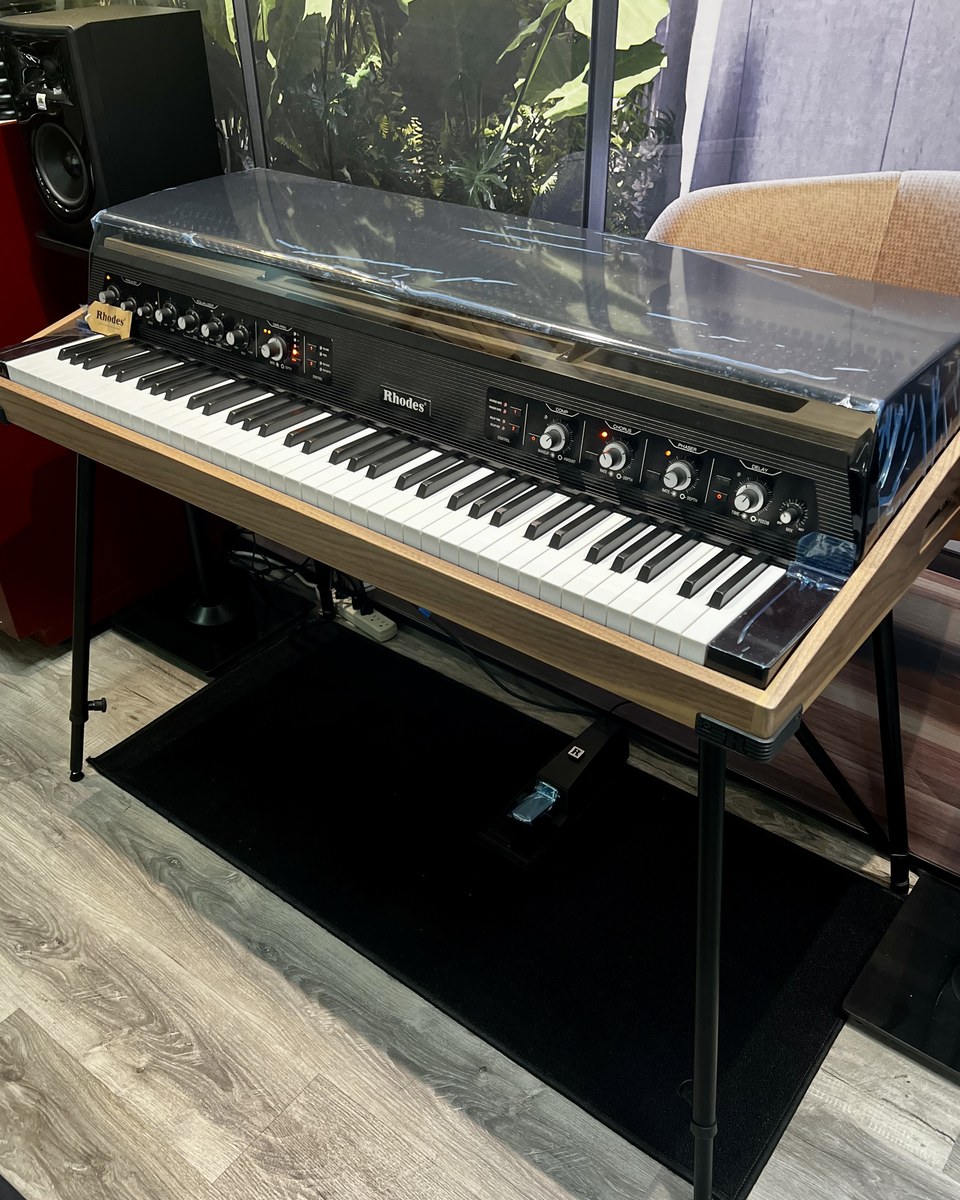 Rhodes MK8 Deluxe in walnut cabinetry, still in its factory wrap